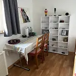 Mit Eigenem Bad Und Blick Auf Den Rhein *