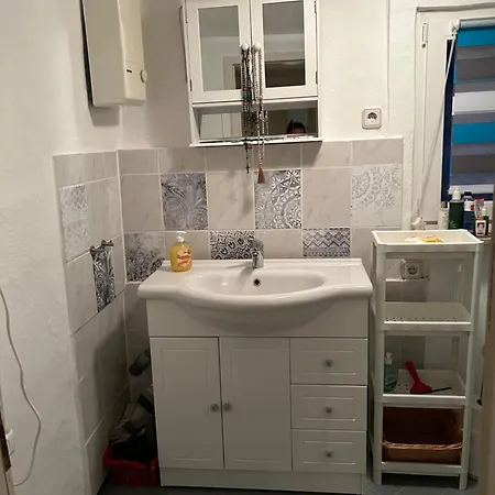 منزل للإقامة Mit Eigenem Bad Und Blick Auf Den Rhein *