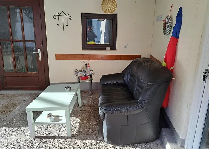 Mit Eigenem Bad Und Blick Auf Den Rhein *